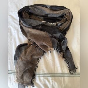 Vince Camuto Scarf in Black Grey and Brown